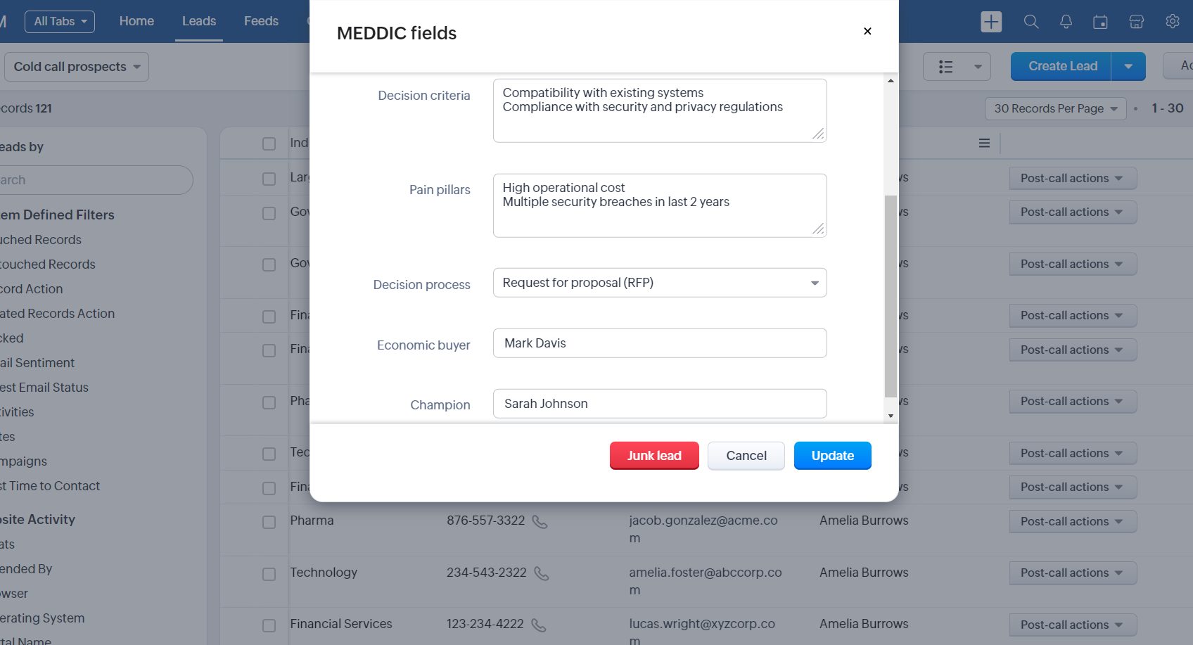 Масштабирование CRM — конструктор Kiosk Studio от Zoho